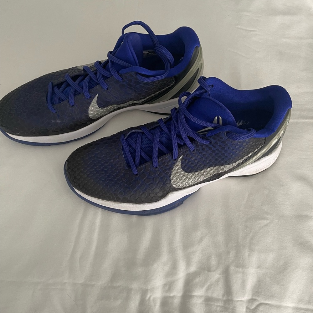 Kobe Bryant Nike Zoom Men’s Athletic Shoes